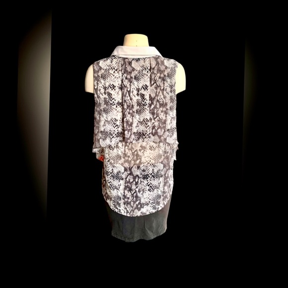 Katherine Barclay sleeveless blouse - Picture 4 of 11